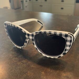 Goodr Glam G cat-eye checkered glasses